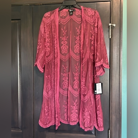MISS CHIEVOUS Jackets & Blazers - MISS CHIEVOUS Duster Wine Color Lace L/XL